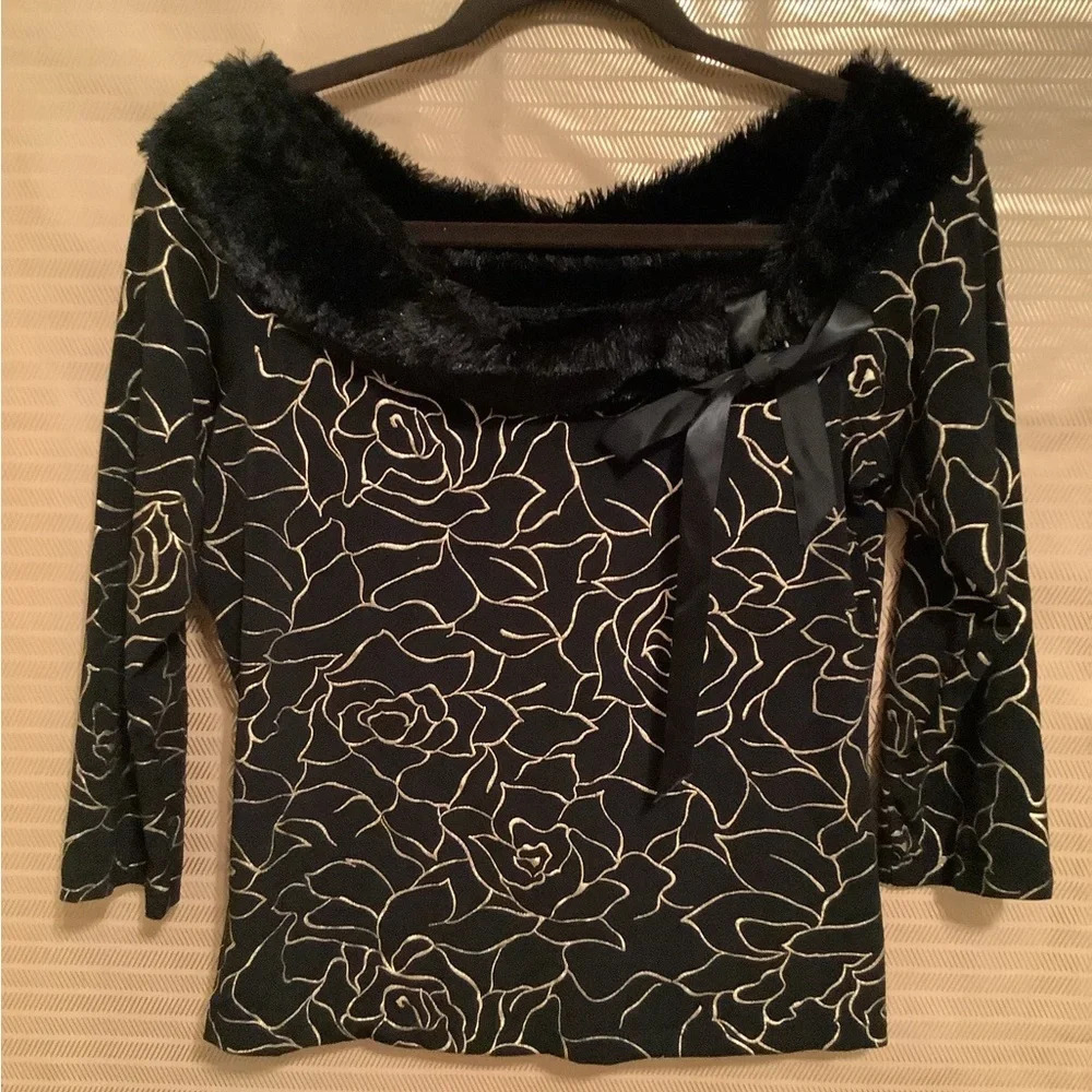 JTB~BLOUSE~BLACK/ GOLD~MEDIUM